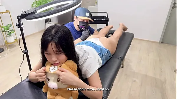 Cute Babe Seduces Tattoo Artist: Intense Anal Fuck & Creampie